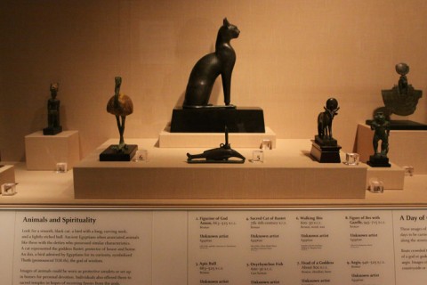 Esculturas egípcias no DIA