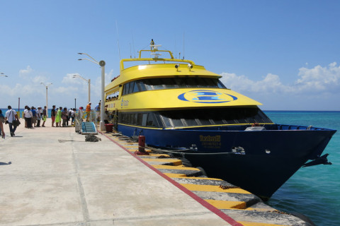 O ferry para Cozumel