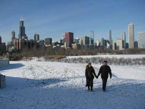 Passeando com o skyline de Chicago ao fundo