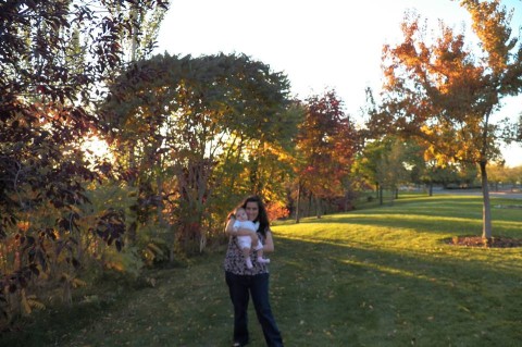 Daniele e a filhota curtindo o outono em Utah