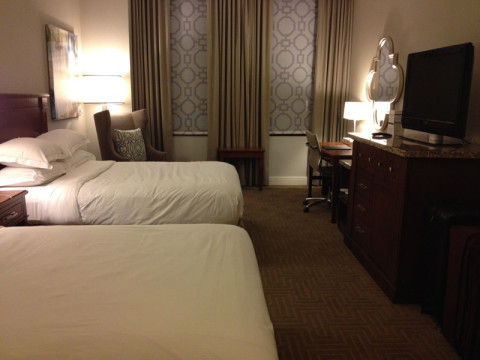 Nosso quarto no Hilton em Saint Louis (as crianças já tinham pulado em cima da segunda cama)