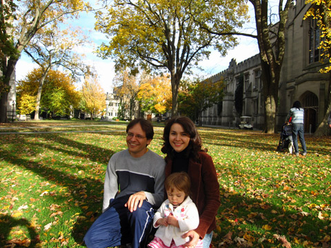 Janaina e família em Princeton, Nova Jersey