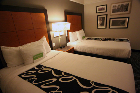 Nosso quarto no hotel La Quinta Inn em Birmingham, Alabama