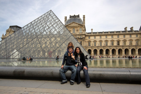 Foto de família no Louvre