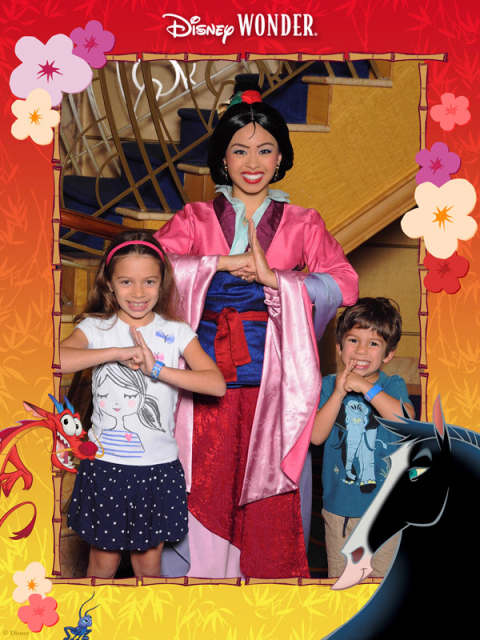 Julia e Eric adoraram encontrar a Mulan no Disney Wonder