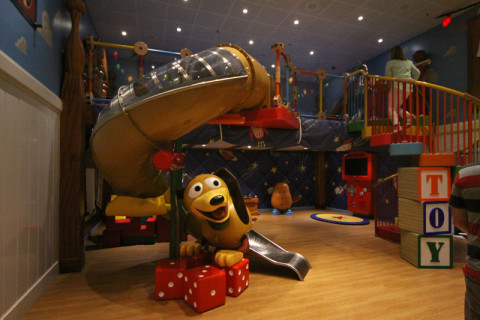 O quarto do Andy do filme Toy Story, no Oceaneer Club