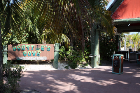 Entrada do kids club, Scuttle's Cove