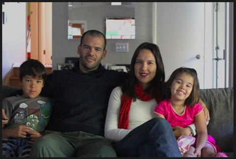 Thais e a família em San Francisco, Califórnia