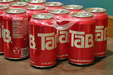 TAB é um refrigerante dos anos 80 que é o preferido da homenageada.