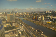 Vista da Microsoft - Marginal Pinheiros e o Morumbi a direita