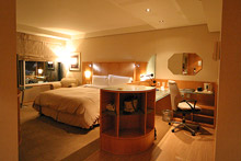 Mudamos de hotel, fomos pro Hilton, que fica no prédio do outro lado da rua, no mesmo complexo que a Microsoft