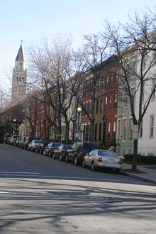 Uma ruazinha charmosa em Capitol Hill - Washington tem também a sua Montmartre