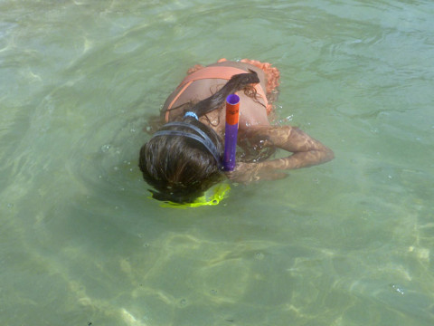 Julia aprendendo a usar o snorkel