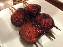 Yakitori (espetinho) de frango com shitake