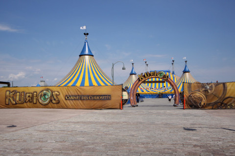 A sede do Cirque du Soleil é em Montréal, e essa tenda fica no Porto