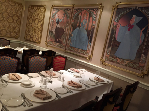 Restaurante Royal Palace, inspirado nas princesas