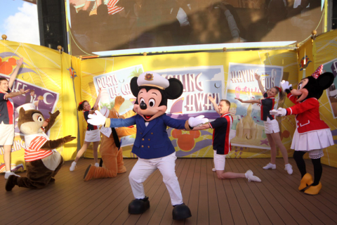 Festa Sailing Away no Disney Dream