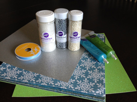 Açúcar brilhoso, pérolas de açúcar e granulado perolizado, papéis de scrapbooking, gel comestível para bolos, fita decorativa, da Michaels