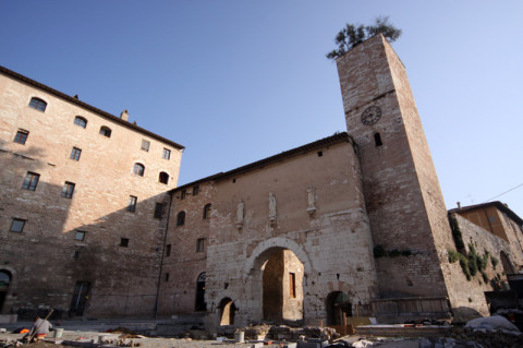 A Porta Consolare de Spello, logo na chegada a cidade