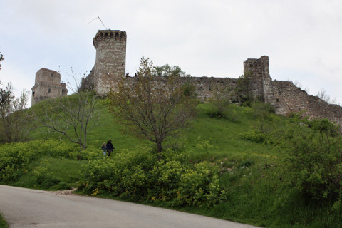 Chegando a Rocca Maggiore em Assis