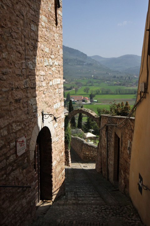 Algumas das ruas tem uma vista linda como essa