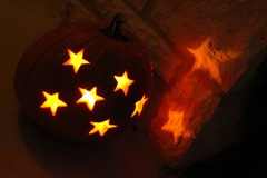 Abóbora de estrelas feita por mim para o Halloween 2012